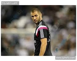 泪目！41岁詹皇轰31+9+10：霸气战斧劈扣，伤病挡不住他