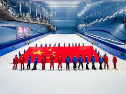 唏嘘！食堂梗原来不是在开玩笑！现在的曼联，哪像一家英超豪门？